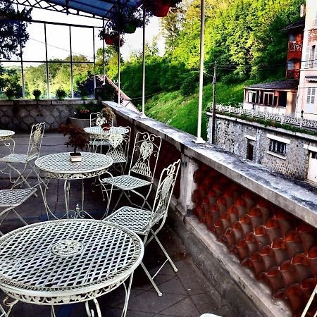 Le Petit Manoir Bed & Breakfast Évaux-les-Bains Exterior foto